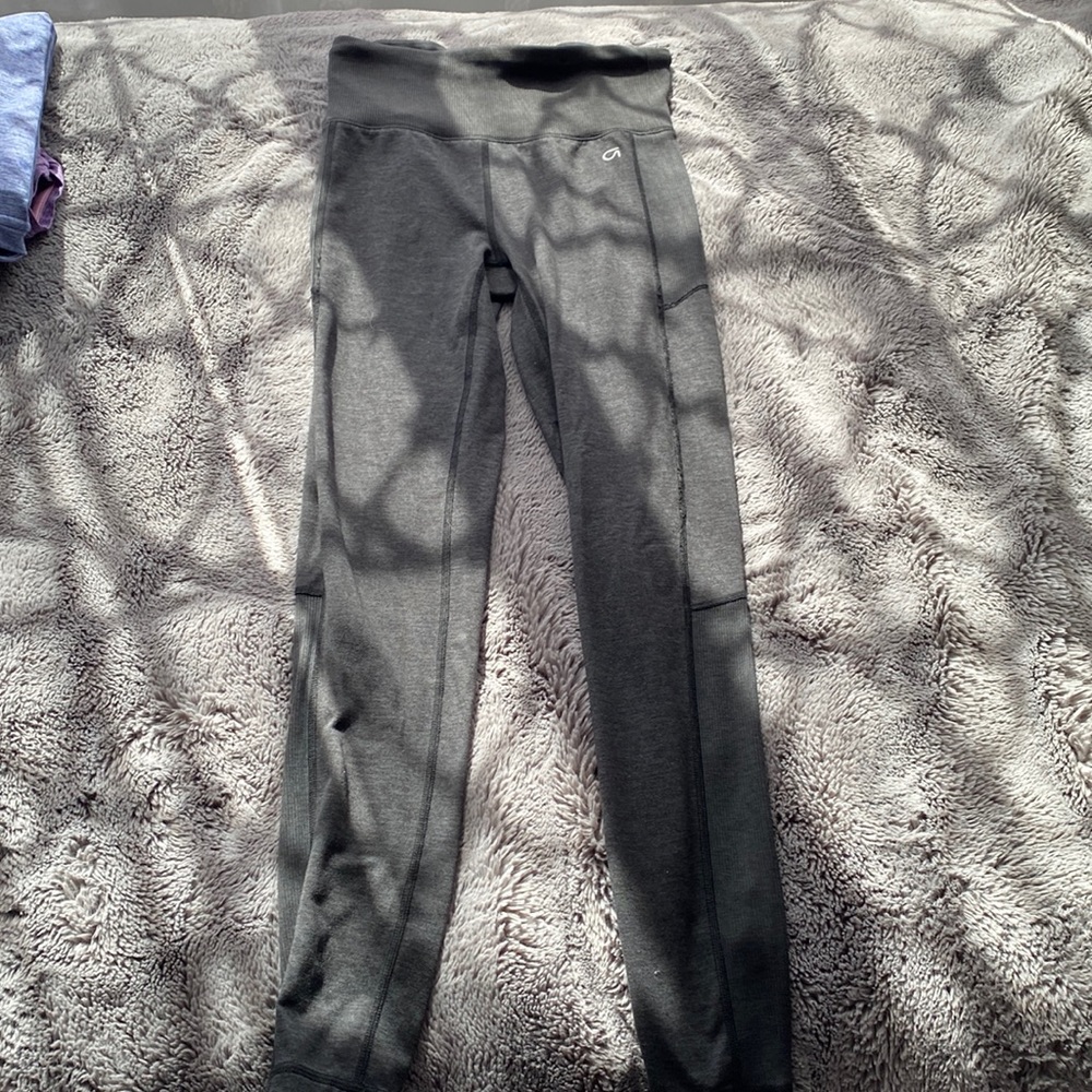 Athletic leggings